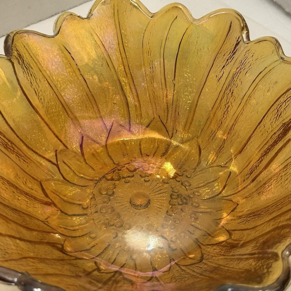Vtg Iridescent Gold Marigold Carnival Indiana Glass 7" Sunflower Bowl